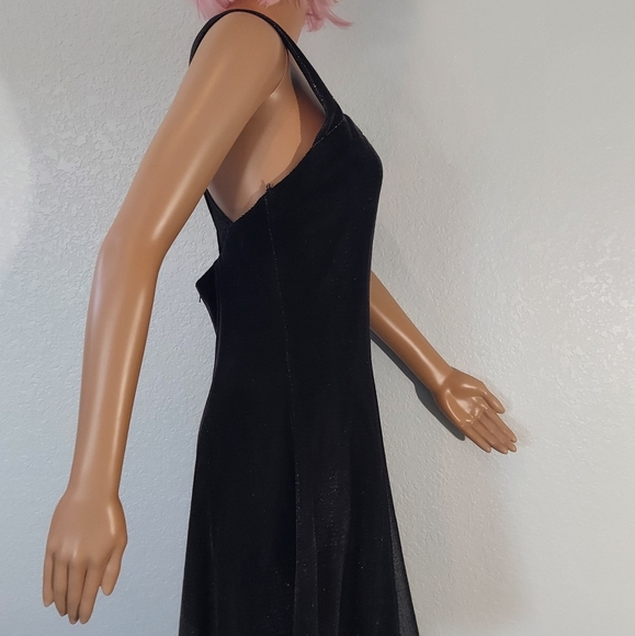 Dress 👗 - Picture 2 of 5